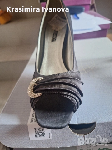 нови обувки Мегияс от сатен , снимка 3 - Дамски обувки на ток - 54160891