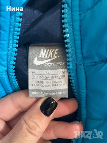 Грейка Nike, снимка 2 - Детски якета и елеци - 51771942