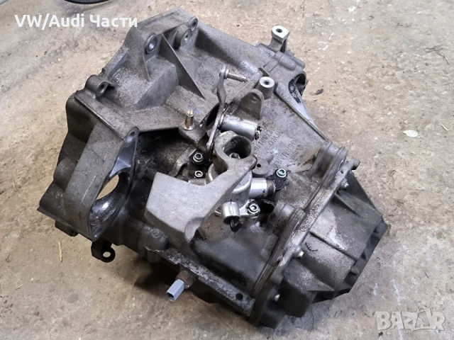 Скоростна кутия за Голф 5 Ауди А3 1.6 фси VW Golf 5 Audi A3 8P 1.6 FSI Passat Touran HBM 02T301103T, снимка 2 - Части - 50488304
