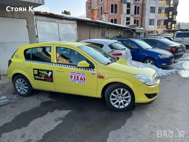 Предлагам под аренда Опел Астра 130 € на седмица!, снимка 2 - Таксиметрови шофьори - 46749439