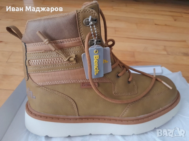 Нови зимни обувки боти Bench, 40 номер, снимка 2 - Мъжки боти - 51865368