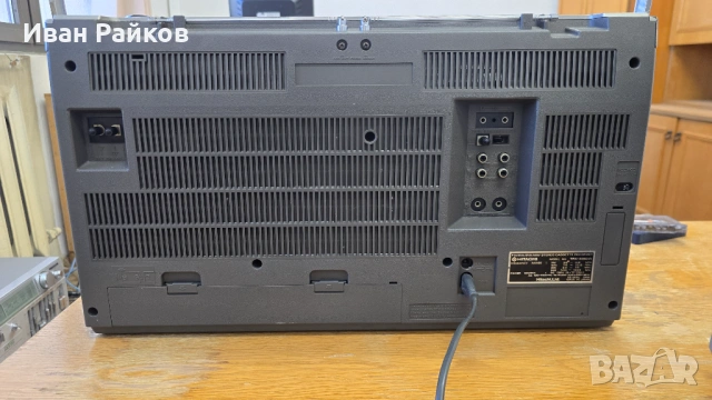 Продавам касетофон HITACHI TRK-8190W, снимка 3 - Радиокасетофони, транзистори - 54129024