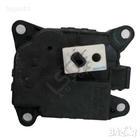 Моторче клапи парно Nissan Juke I 2010-2019 ID:150440, снимка 2 - Части - 51664343