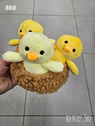 плюшени играчки декорация патета в гнездо