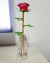 Нова Кристална червена роза във ваза романтичен подарък декор стая дом, снимка 3