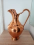 Продавам ГOЛЯМА и ТЕЖКА ръчно кована медна кана (тип Амфора) с уникална история., снимка 6