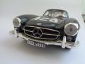 1:18 BBURAGO MERCEDES BENZ 300 SL ИГРАЧКА КОЛИЧКА МОДЕЛ, снимка 2