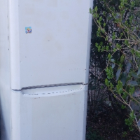 Хладилник с фризер Whirlpool , снимка 1 - Хладилници - 44939721