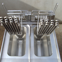 Професионален, италиански, електрически, двоен фритюрник на база BARON, снимка 9 - Обзавеждане на кухня - 44975917