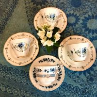 Argyle Английски Костен Порцелан В синьо Сет за чай/кафе Нежни цветя, снимка 1 - Чаши - 45381147