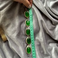 Сребриста гривна със зелени стъклени камъни, снимка 3 - Гривни - 45886565