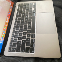 13" M1 MacBook Air A2337 (2020), снимка 4 - Лаптопи за дома - 40422401