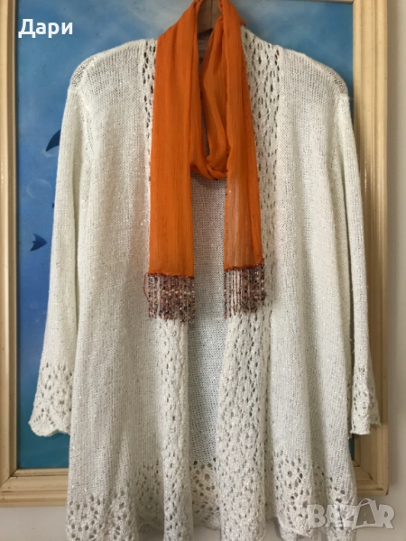 ЛОТ БЯЛА ДАМСКА ЖИЛЕТКА,ШАЛ И ОЩЕ ЕДНА ЖИЛЕТКА, снимка 1