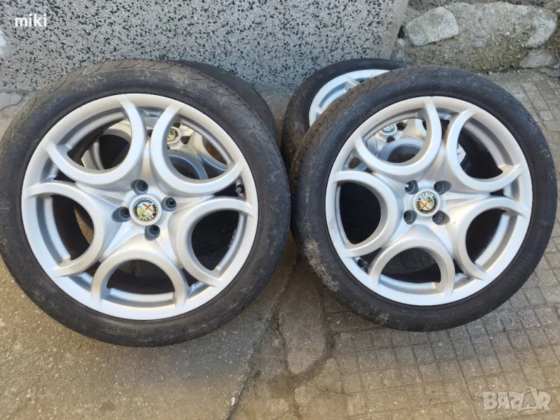 17ки 4*98 ET39 с гуми Pirelli 215/45/17  DOT1221, снимка 1