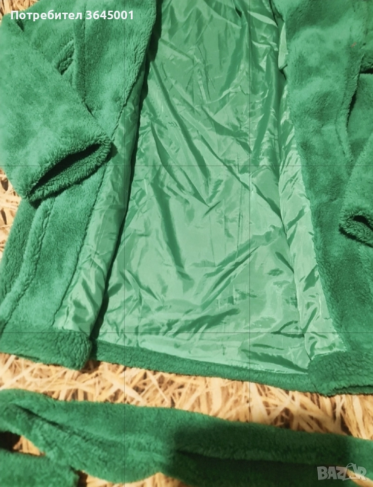 Зелено,модерно, топло и меко зимно палто,олекотено . Размер S/M / НОВО , снимка 1