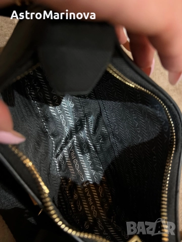 Дамска чанта PRADA, снимка 4 - Чанти - 52968353