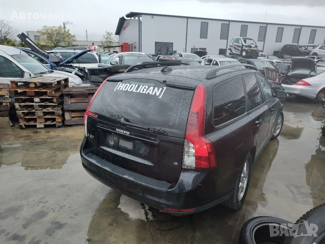 Volvo V50 1.8 бензин, Комби, На части , снимка 3 - Автомобили и джипове - 51983238