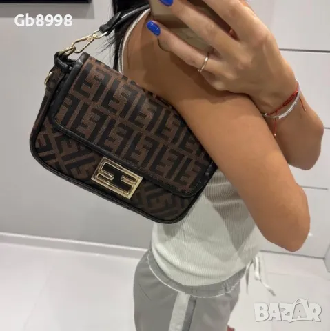 Чанта Fendi, снимка 2 - Чанти - 47149065