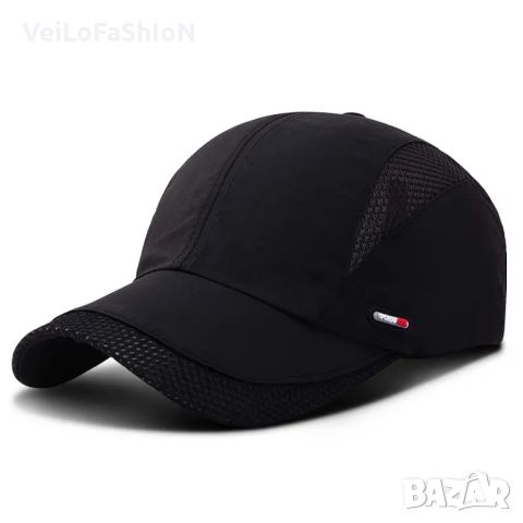 Нова шапка с козирка в черен цвят, снимка 1 - Шапки - 45840519