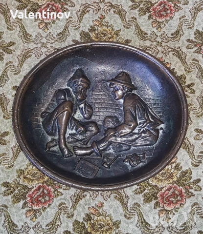 Старинна бронзова купичка 