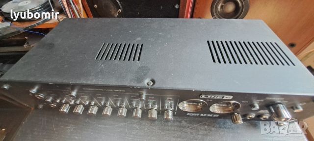 Line 6 TonePort UX8

, снимка 6 - Ресийвъри, усилватели, смесителни пултове - 46809186