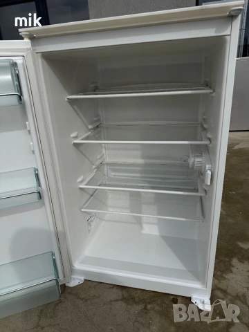 Малкък хладилник за вграждане Миеле като нов, снимка 8 - Хладилници - 53592177