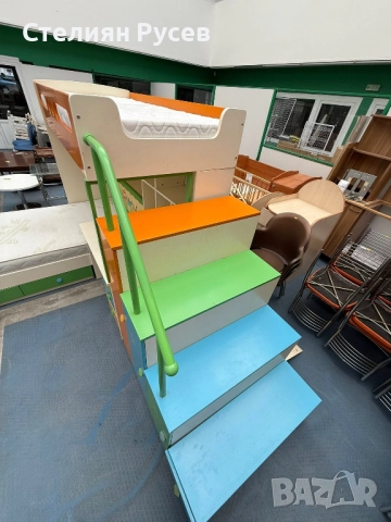 2408 двуетажно легло 190/105см с матрак цена 570 лв или 291,44 евро -долното легло 190/105см с матра, снимка 3 - Спални и легла - 52028245