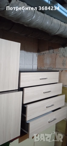Продавам 2бр.шкафа скрин и гардероб, снимка 8 - Скринове - 53578629