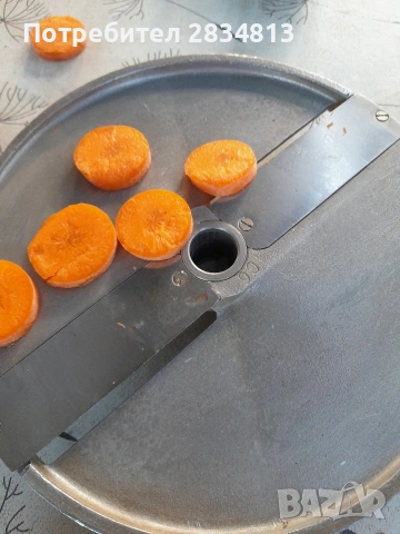 Dito Sama TRS VV зеленчукорезачка, снимка 8 - Обзавеждане на кухня - 54092128