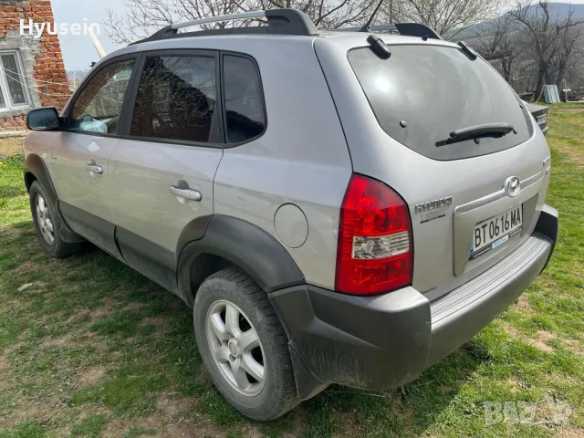 Hyundai Tucson 2.0CRDI, снимка 2 - Автомобили и джипове - 49630051