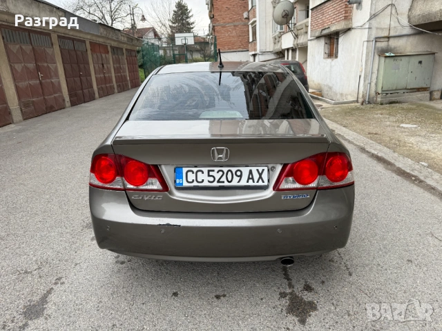 Honda Civic 1.3I HYBRID, снимка 6 - Автомобили и джипове - 53044689
