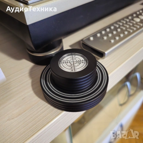 ПРОМО/Клампа Aluminum Stabilizer with Bubble Level Black Cтабилизатор, снимка 8 - Грамофони - 54258522