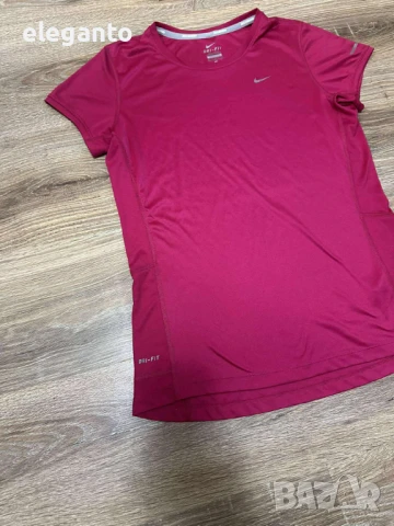 Дамска тениска Nike Miler Pink Dri-Fit , М размер , снимка 4 - Тениски - 51285327