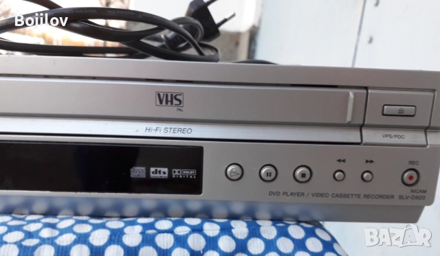 Продавам DVD Player / Video cassette recorder – SONY , снимка 6 - Плейъри, домашно кино, прожектори - 53500642