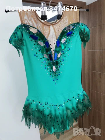 Трико ново за художествена гимнастика, танци, около 6-7 год