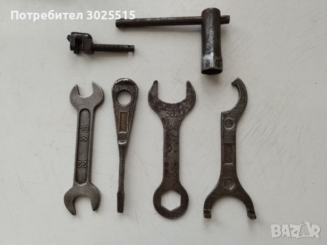 Комплект инструменти, ключове за Руски мотор ИЖ , снимка 5 - Аксесоари и консумативи - 45624728
