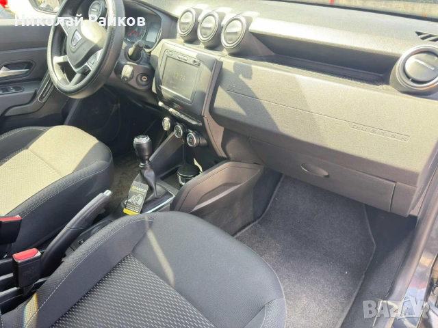 Dacia Duster 2019, 108 хил, бензин/газ, снимка 10 - Автомобили и джипове - 54238204