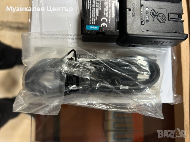 Видео камера Panasonic VDR-D50, снимка 4 - Камери - 52987495