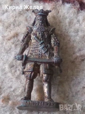 Киндер фигурка самурай 51747