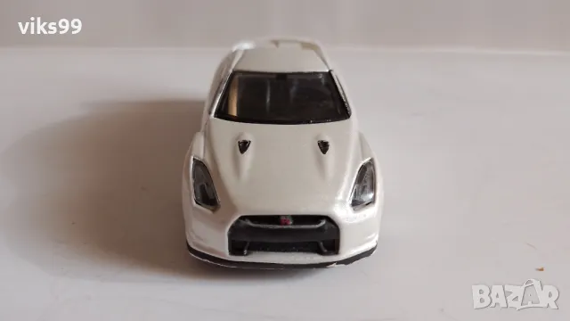 Bburago Nissan GT-R 2009 - Мащаб 1:43, снимка 6 - Колекции - 47108778