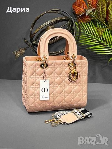Дамска чанта Dior, снимка 3 - Чанти - 45915405