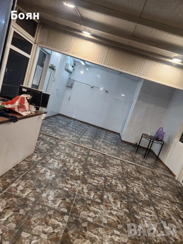 МАГАЗИН-ЦЕНТЪРА НА ГОРНА ОРЯХОВИЦА, снимка 2 - Магазини - 54154500