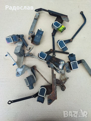 Датчик ниво масло на картера и ниво светлини и окачването от Мерцедес, снимка 12 - Части - 50507037