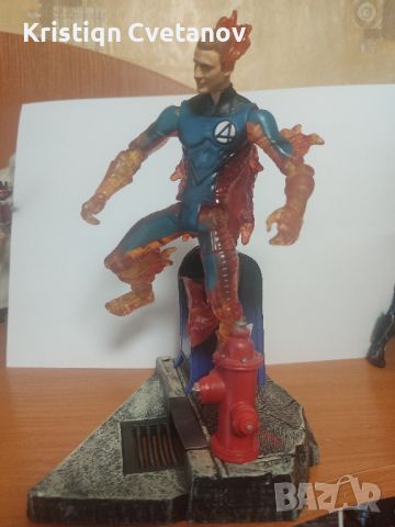 toy biz marvel legends human torch, снимка 1 - Колекции - 45623618