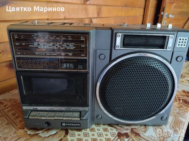 Радио касетофон Hitachi TRK2200E, снимка 1 - Радиокасетофони, транзистори - 46417393