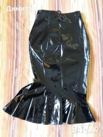 Уникална лачена пола Ann Summers, снимка 10 - Поли - 54246781