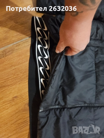 Продавам женско яке Nike, снимка 2 - Якета - 52029363
