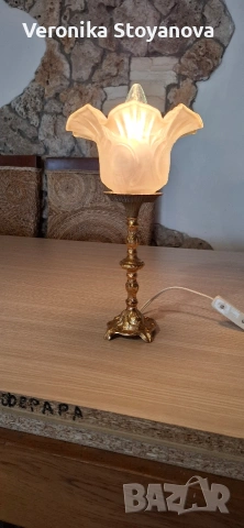 Настолна лампа