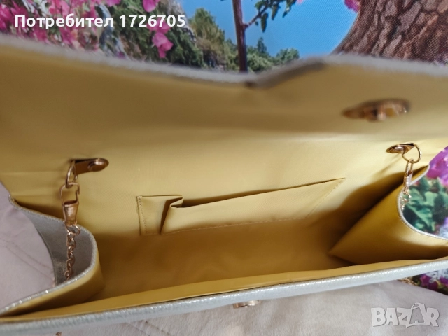 Страхотен комплект от златиста чанта+гривна+ гердан, снимка 10 - Чанти - 52184816