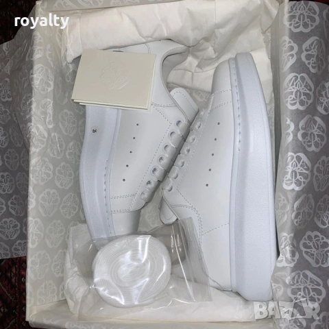Alexander McQueen Бели Дамски Маратонки с Кутия 36-40 Номер Нови , снимка 3 - Маратонки - 53075139